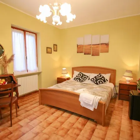 Spighe Paglia E Girasole Candia Canavese