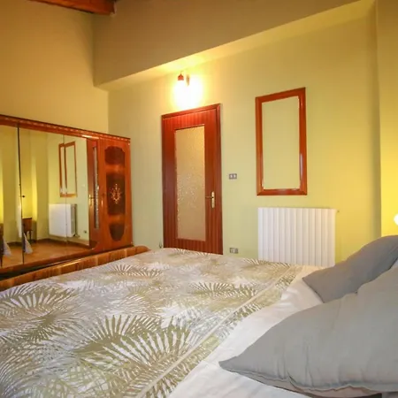 Oda ve Kahvaltı Spighe Paglia E Girasole Candia Canavese