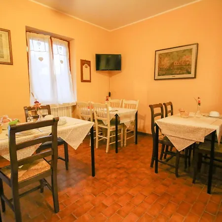 Spighe Paglia E Girasole Oda ve Kahvaltı