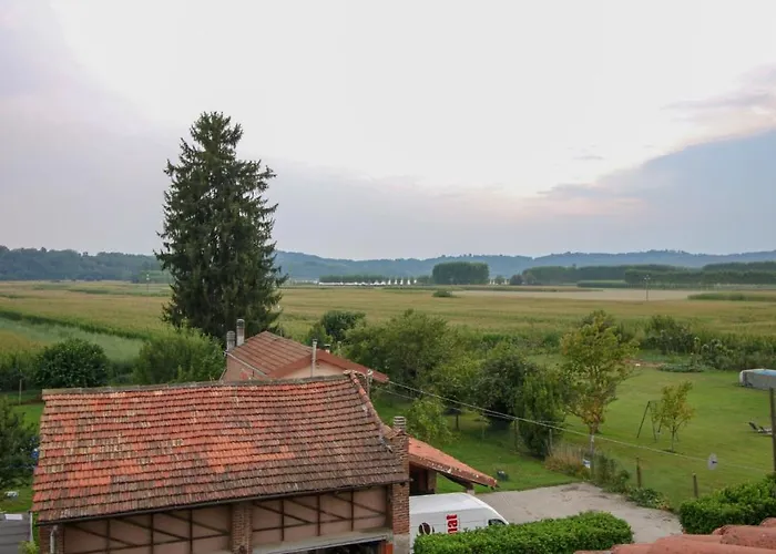 Bed & Breakfast Spighe Paglia E Girasole Candia Canavese