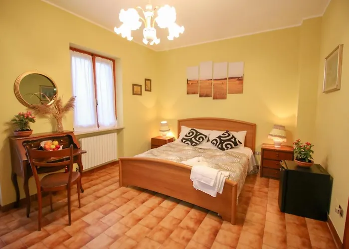 Spighe Paglia E Girasole Candia Canavese